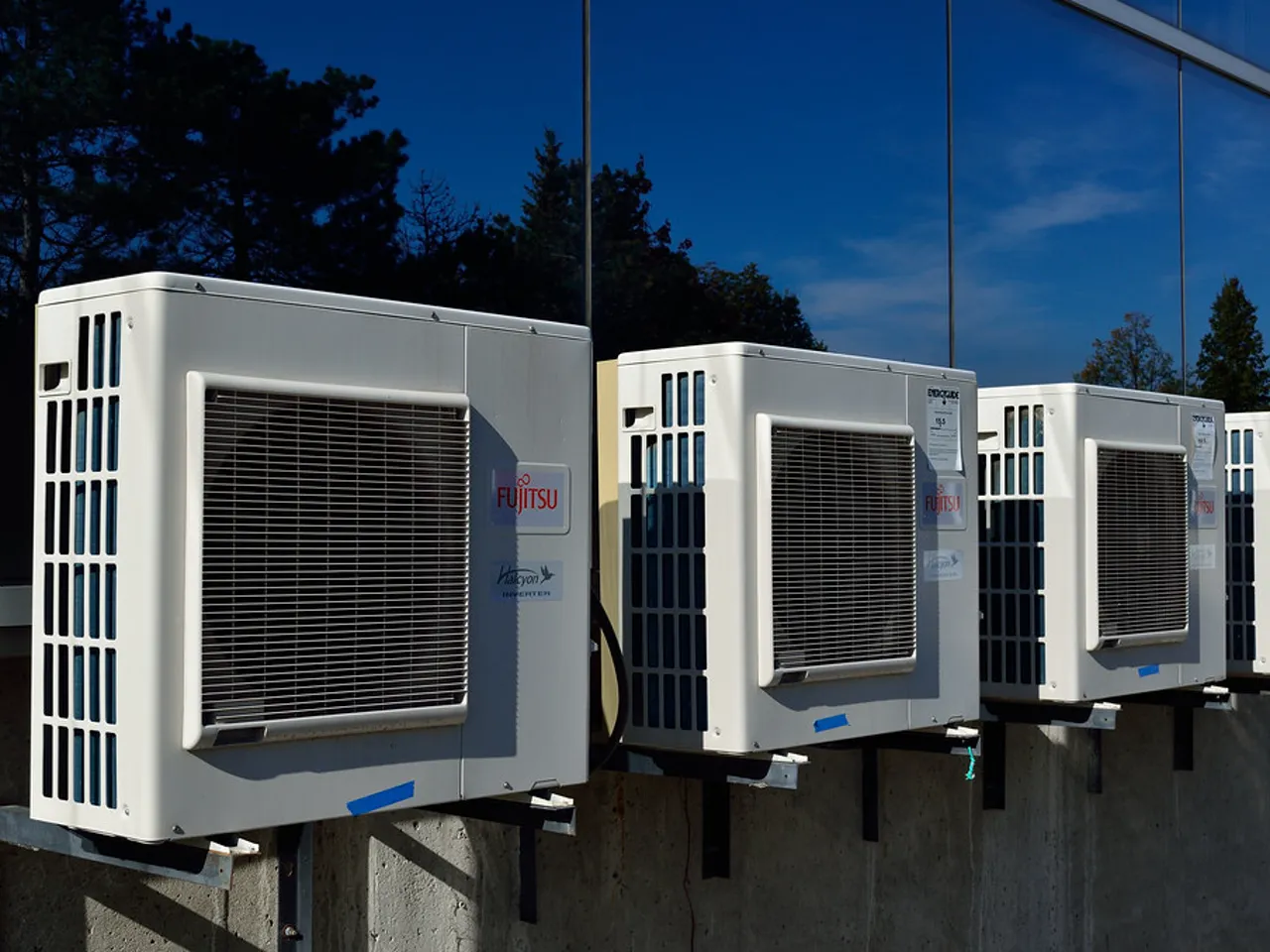 Climatiseur split LG 24000 BTU 2800 W
